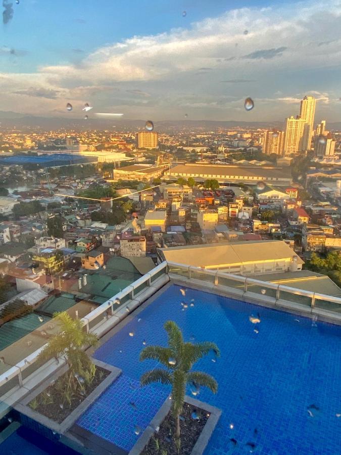 Classy 2Br Suite At Eastwood City With Pool And City Skyline View Manila Exterior foto