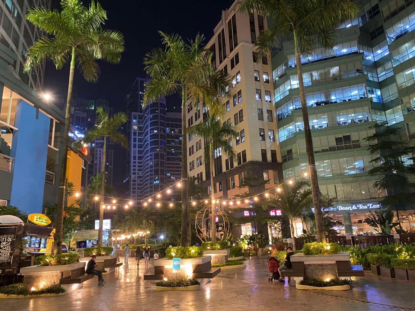 Classy 2Br Suite At Eastwood City With Pool And City Skyline View Manila Exterior foto