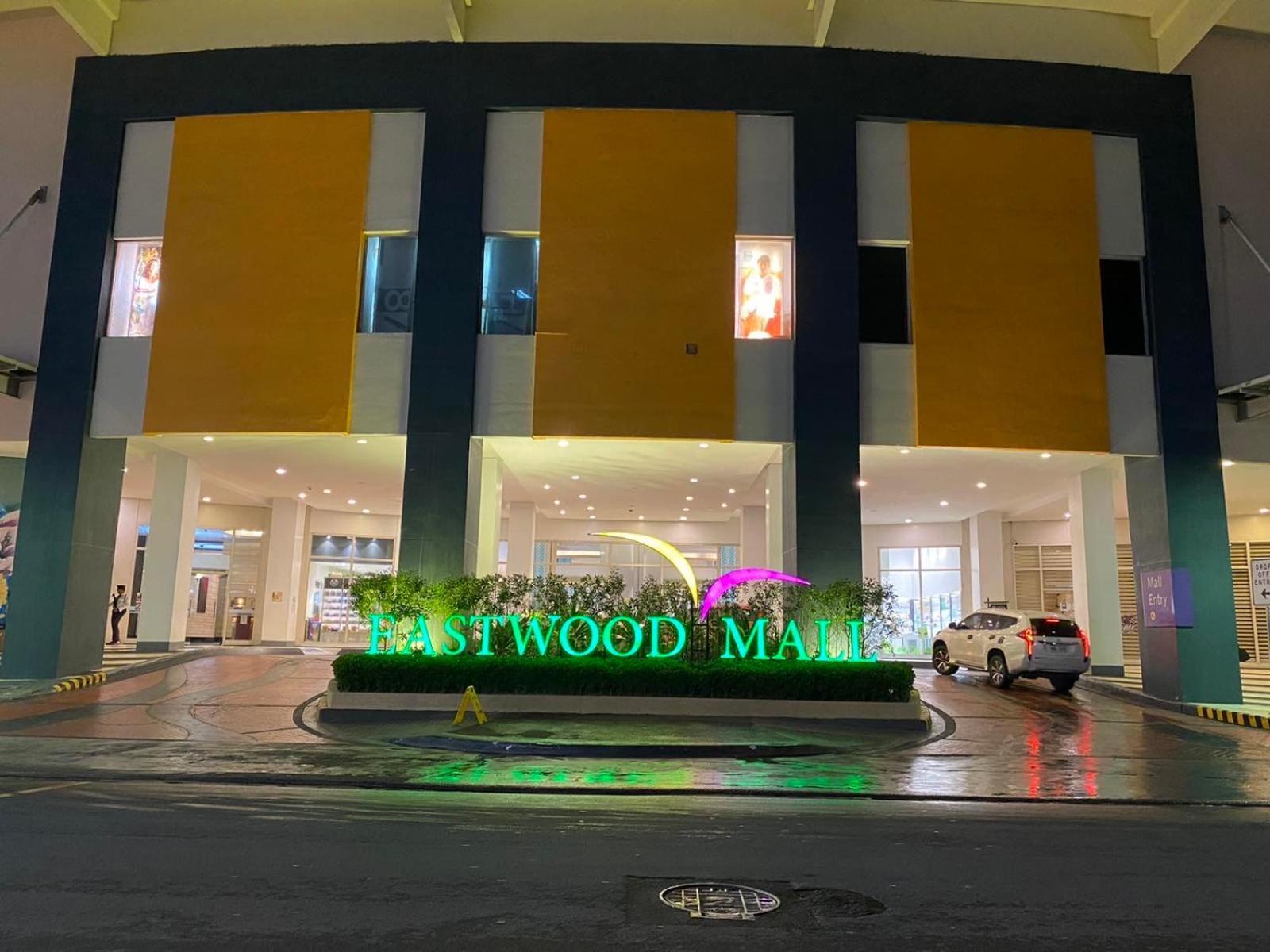 Classy 2Br Suite At Eastwood City With Pool And City Skyline View Manila Exterior foto